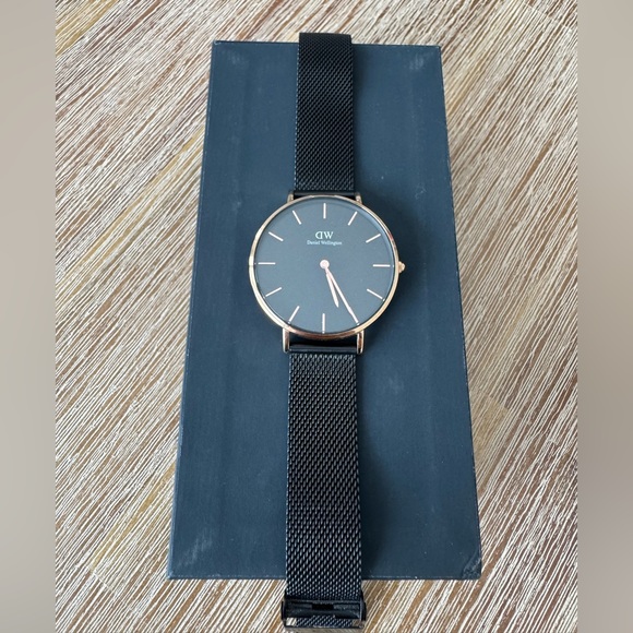 Daniel Wellington Black and Gold Mesh Watch - Picture 2 of 4